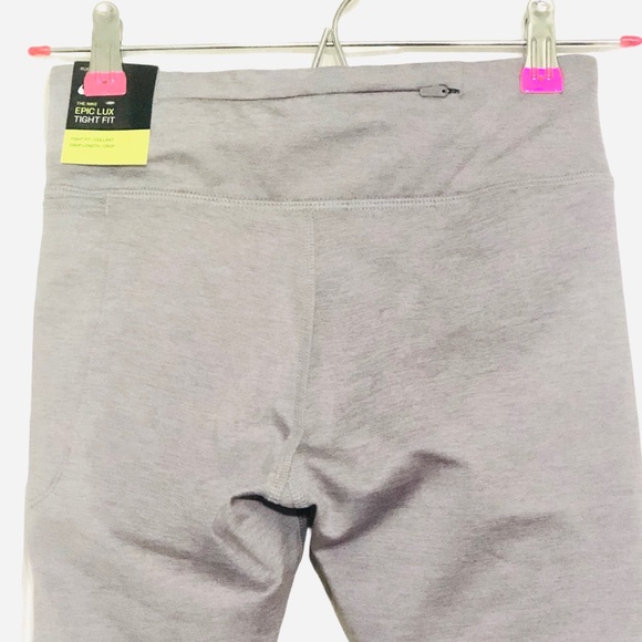 Nike Epic Lux Running Tight Fit Crop Leggings XS - Picture 10 of 14